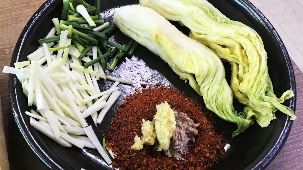 2026 09 19 miso kimchi nabe recipe h2 05